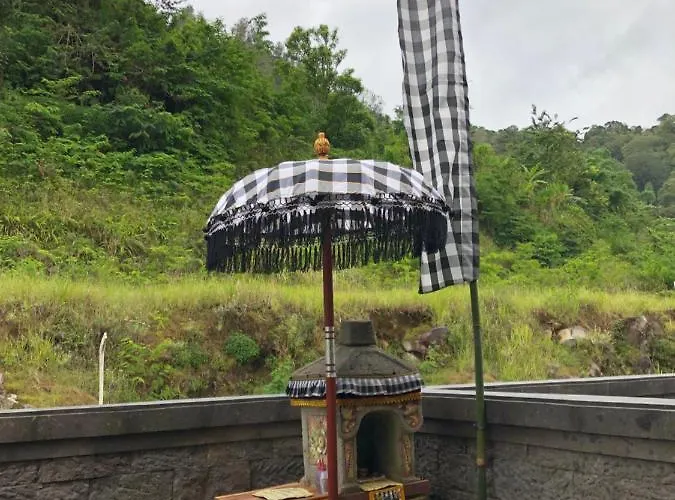 Buyan View Villa *