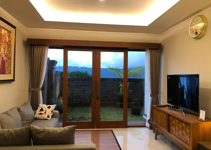 Buyan View Villa *